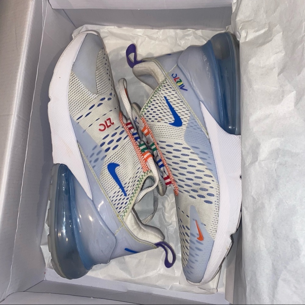 Nike kids air Max 270 used damaged a little